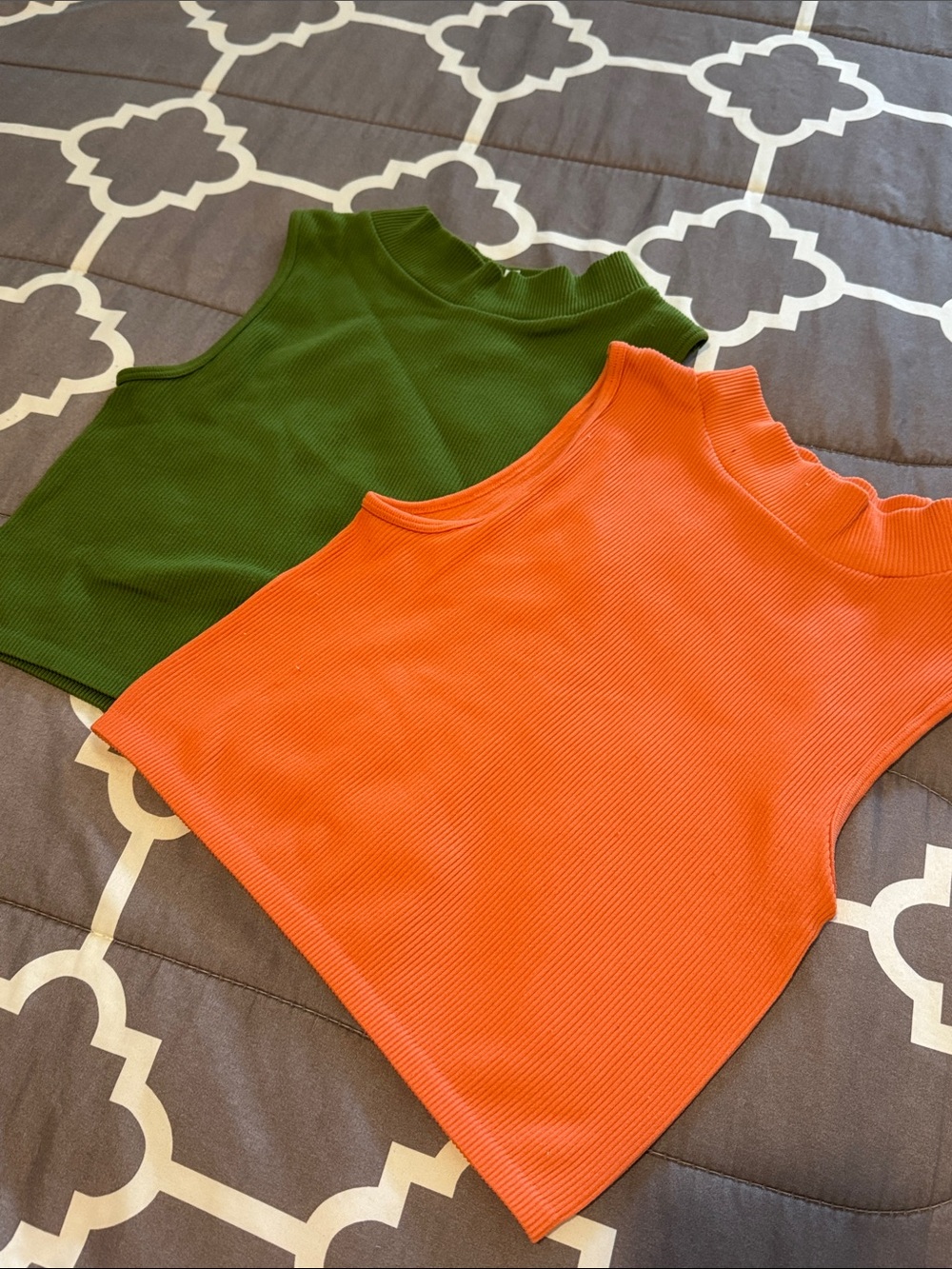 Ribbed Mock Neck Sleeveless Top - Orange and Olive Green